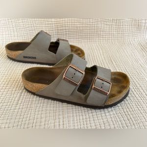 Birkenstock Arizona
Birkibuc in Stone